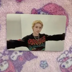 ATEEZ ヨサン 幼少期 トレカ 1st Anniversary - メルカリ