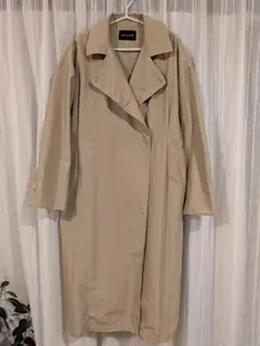美品　mizuiroind トレンチコート ベージュのサムネイル