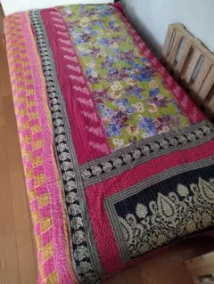 未使用 カンタキルト 柔らかインドコットンのマルチマット 花柄 ヴィンテージ