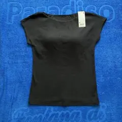 ユニクロ UNIQLO リブボートネックフレンチスリーブブラT