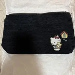 新品 キティ ポーチ クラッチバッグのサムネイル