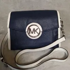 MICHAELKORS♡コンビネーションロゴ入りフラップ式ショルダーバッグ