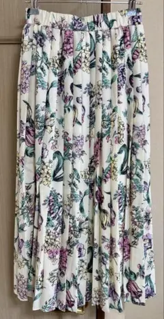 【新品タグ付】DURAS 花柄プリーツスカート ホワイトのサムネイル