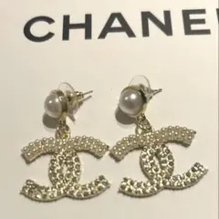 【新品CHANEL CCロゴパールピアス　海外限定ノベルティ☆