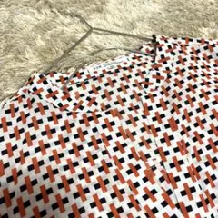 23区 レディース 長袖スキッパーブラウス 総柄 幾何学模様40のサムネイル