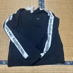 new balance 黒 トレーナー Mサイズ