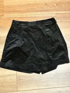 ユニクロ　コーデュロイ キュロット　黒