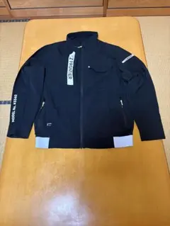 アイズフロンティア　ジャケット③