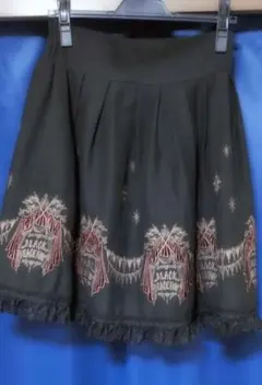 BLACK PEACE NOW 刺繍入りスカート Mのサムネイル