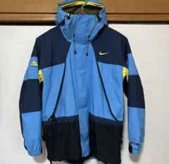 Nike ACG storm-fit ストームフィット　マウンテンパーカー