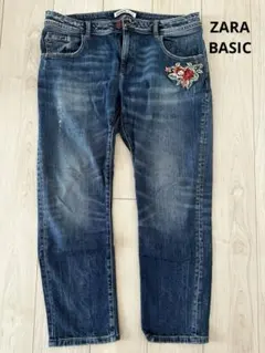 ZARA BASIC 刺繍入りダークブルーデニム