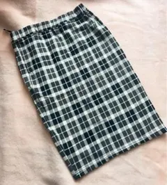 ✴️新品未使用 美品 黒白チェック タイトスカート M ブラック