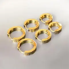 s91 【韓国風】ゴールドフープピアス 幾何学模様 ユニセックス 小ぶり 高見え