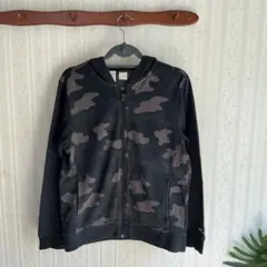 adidas カモフラージュパーカー