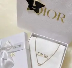 Dior ゴールド ネックレス ロゴデザイン ディオール　DIOR