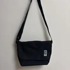 MEI ブラック ショルダーバッグ