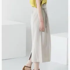 《値下げ》【美品】URBAN RESEARCH ROSSO スカートのサムネイル