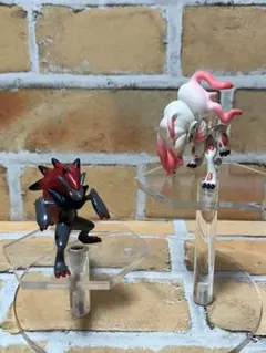 ポケモンモンコレ　フィギュアNo.1318（ゾロアーク　ヒスイのすがた）