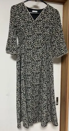 natural couture ナチュラルクチュール　レトロ小花配色ワンピース