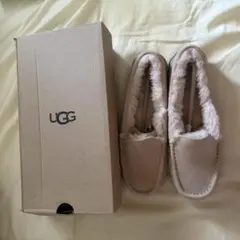 UGG アグ モカシン 靴 新品未使用