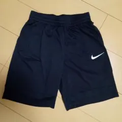 Nike ハーフパンツ 黒 М 140-150記載