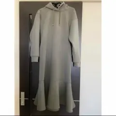 アトリエシックス　マーメイドラインワンピースのサムネイル