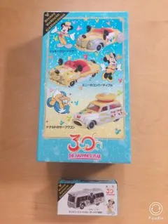 ディズニー【30周年】トミカ セット＋リゾートクルーザー 4台セット売り
