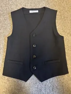 キッズ 黒いフォーマルベスト 130cm