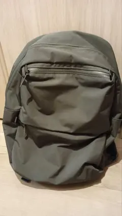 ファンクショナルバックパック　UNIQLO　ユニクロ　グレー