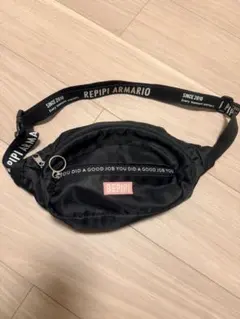 repipi armario ボディバッグのサムネイル
