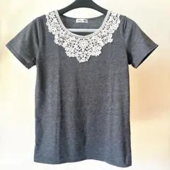 胸元レース 半袖Tシャツ M チャコールグレー スミクロのサムネイル