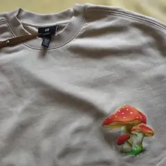 H＆M　キノコ　スウェット
