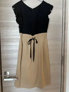 【美品！Apweiser-Riche】フリル袖 黒ベージュ ドッキングワンピース