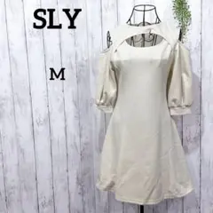 スライ ミニワンピース M 肩出し カットアウト パフスリーブ 白 アイボリーのサムネイル