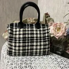 値下げ‼️美品‼️ナノユニバースツィード柄ハンドバッグ ブラック・ホワイト