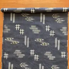 着物はぎれ　琉球絣　絹　古布 ハンドメイド