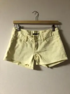【INGNI】イング カラーデニム ショートパンツ イエロー M ストレッチのサムネイル