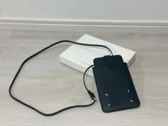 メゾンマルジェラ 4ステッチ スマホショルダー フォンショルダー スマートフォン