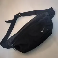 美品 NIKE ウエストバッグ