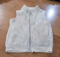 ☆ユニクロ☆クリーム色 ダウンベスト