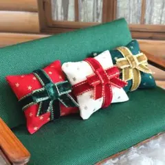 ハンドメイド☆ミニチュア　プレゼントクッション　3個セット