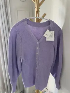 新品未使用　ラベンダー ボタン付きカーディガン M