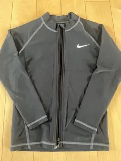 Nike ブラック ラッシュガード XS 130