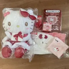 ハローキティ　当たりくじぬいぐるみ他ラスト賞フード付きケープ6点おまとめ