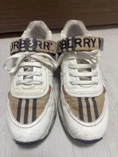 BURBERRY スニーカー チェック柄 ストラップ