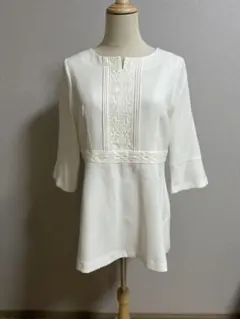 ただし様　美品 アリスバーリー レース キーネック ブラウス ペプラム