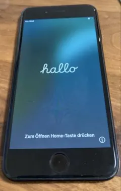 iPhone SE（第3世代）ミッドナイトSIMフリー　バッテリー84%