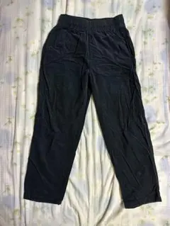 GU ダークグリーンコーデュロイパンツ