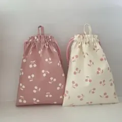 ハンドメイドフック付き巾着袋25×20 給食袋　コップ袋　入園入学　さくらんぼ