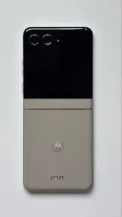 【使用3週間•SIMフリー】Motorola razr 50 本体(512GB)のサムネイル